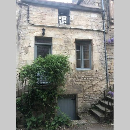 La Petite Maison Medievale De Melanie Flavigny-sur-Ozerain Exterior foto